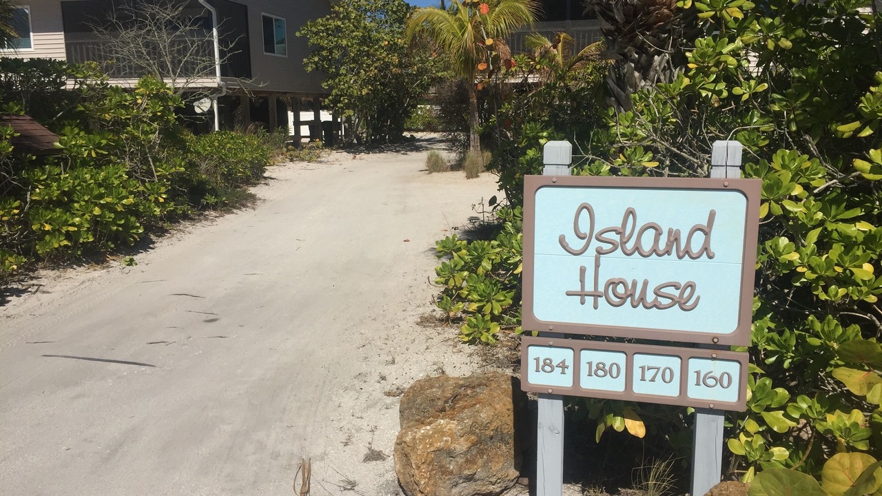 Photo of Others in Palm Island