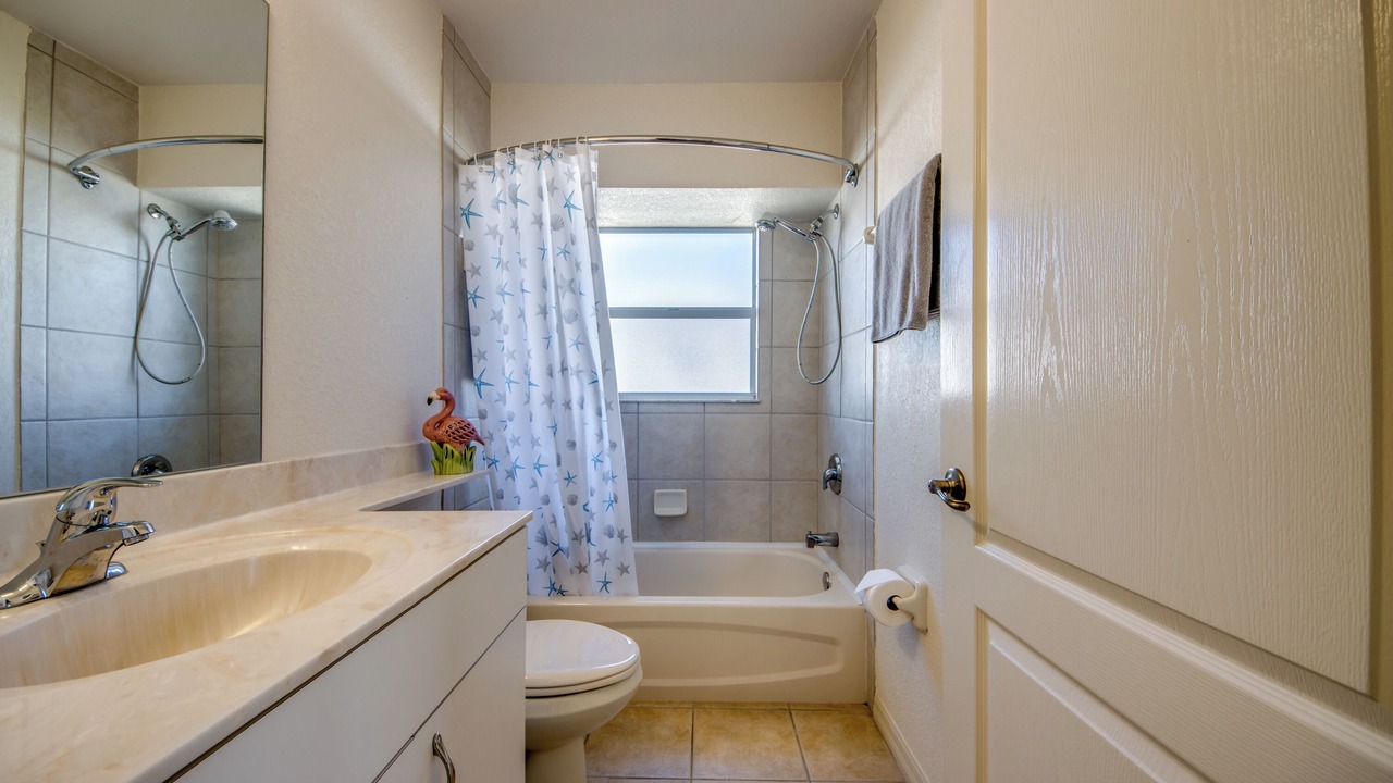 Photo of Bathroom in Gulf Cove