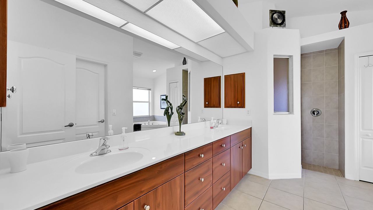 Photo of Bathroom in Pine Valley