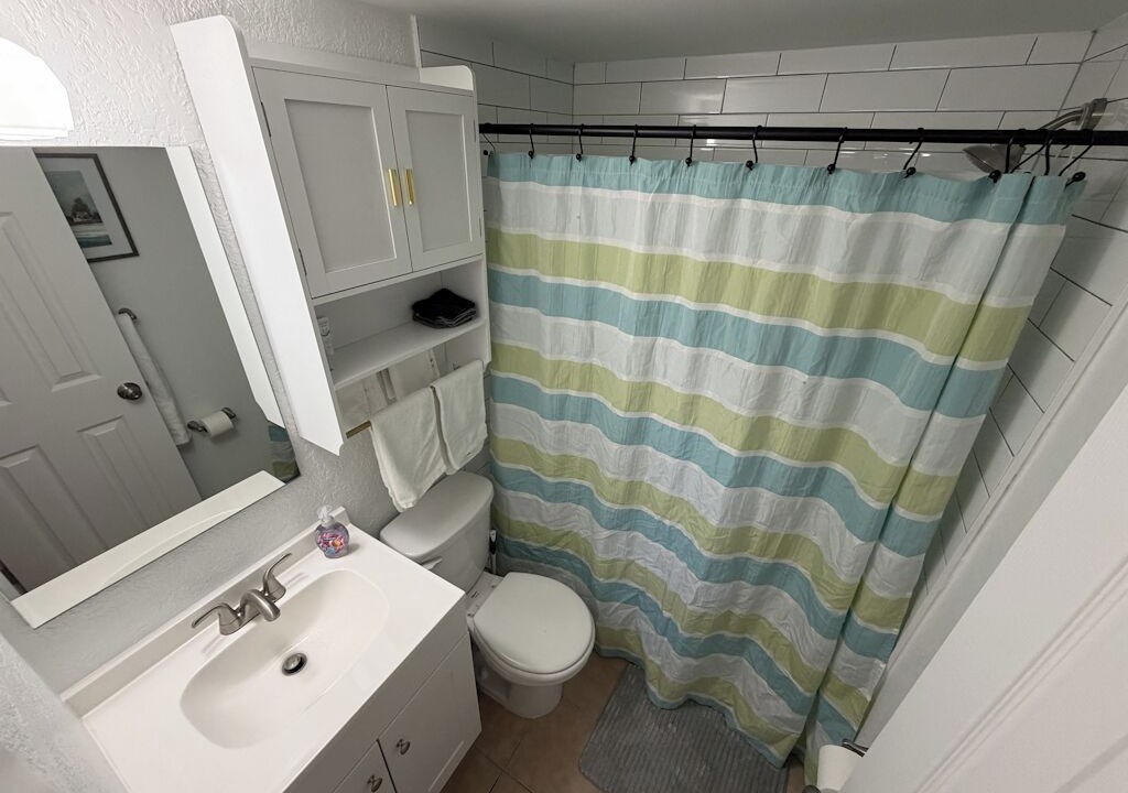 Photo of Bathroom in Golden Beach