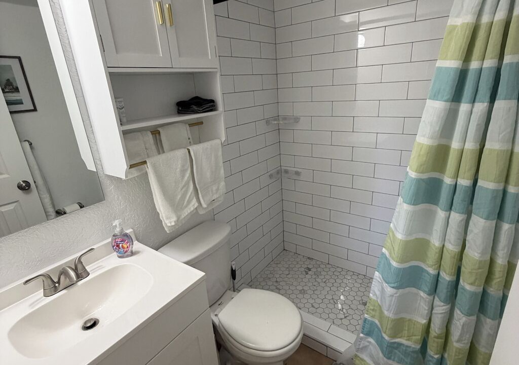 Photo of Bathroom in Golden Beach