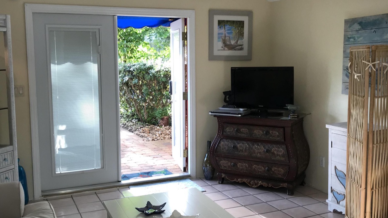 Photo of Livingroom in Bayview