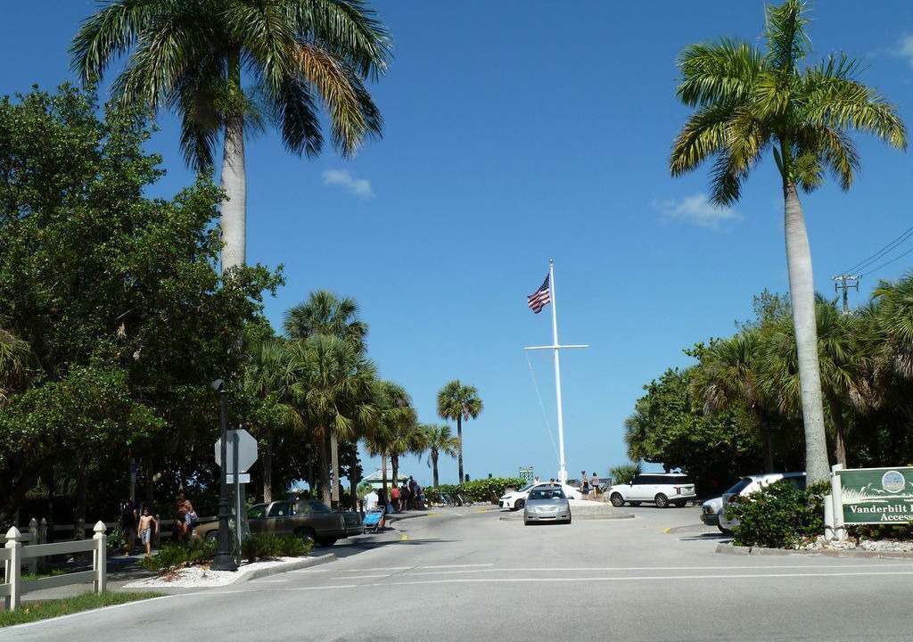Photo of Others in Vanderbilt Beach