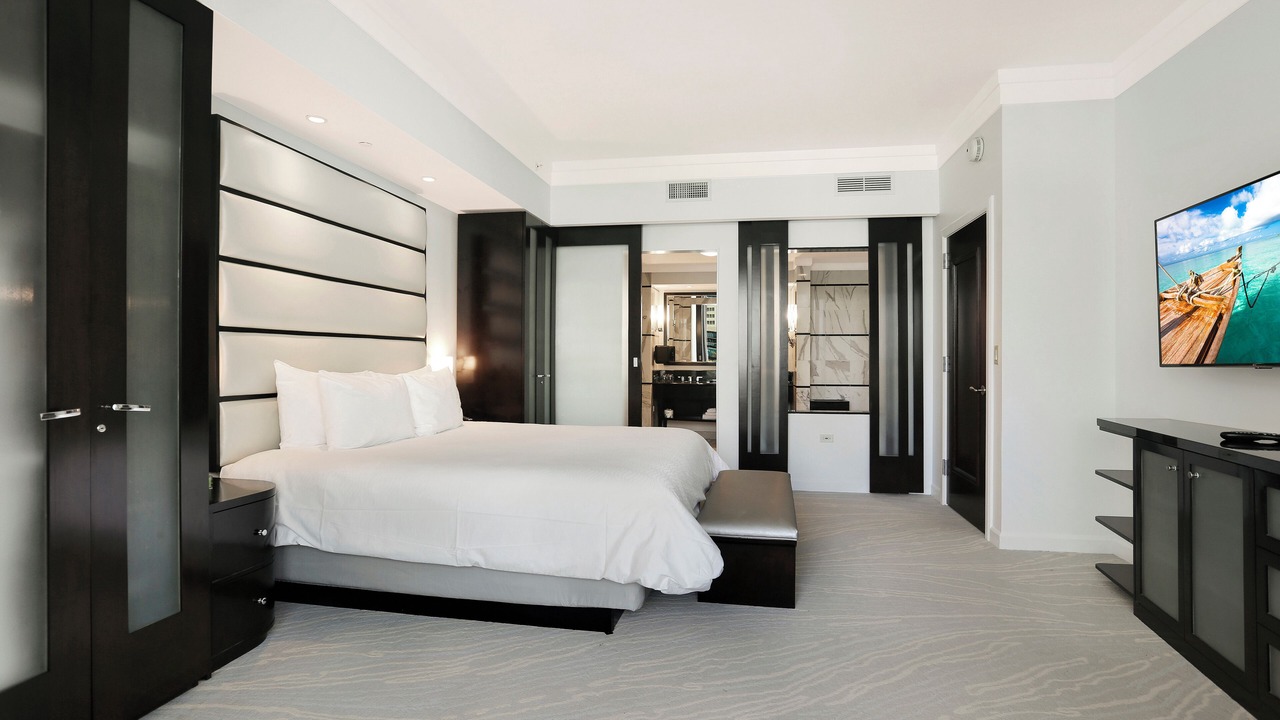 Photo of Bedroom in Mid Beach