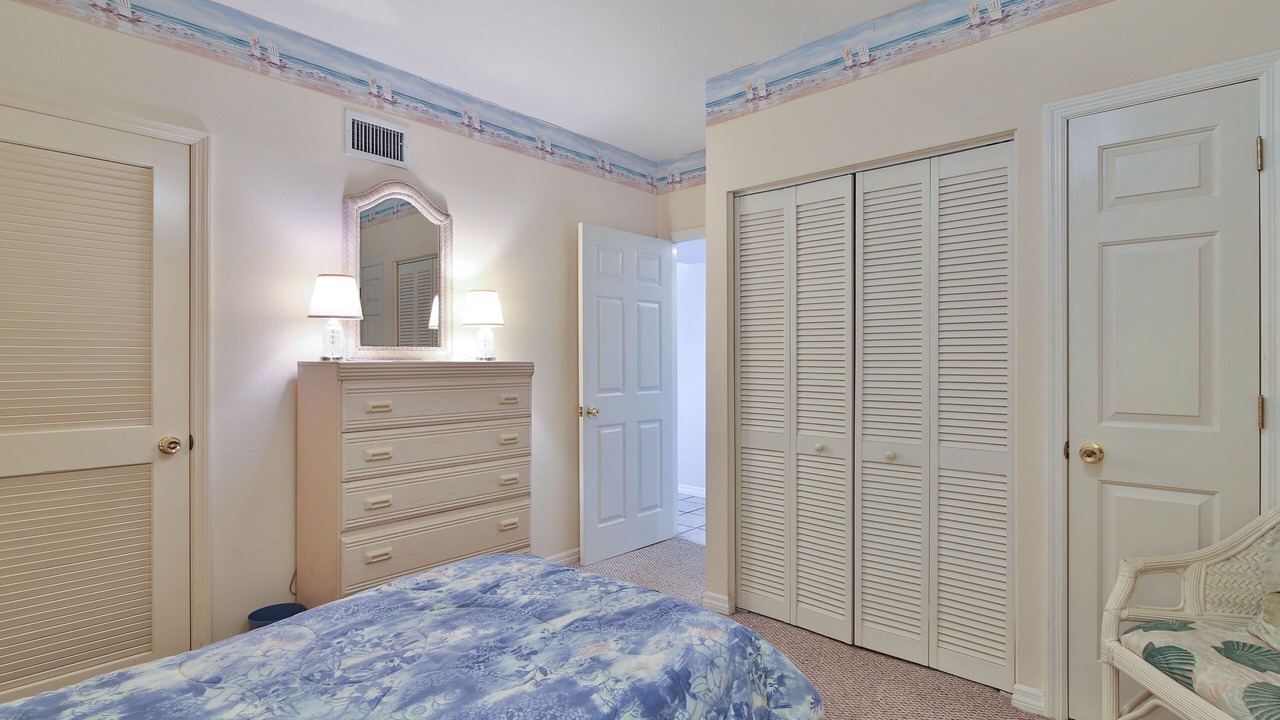 Photo of Bedroom in Holmes Beach