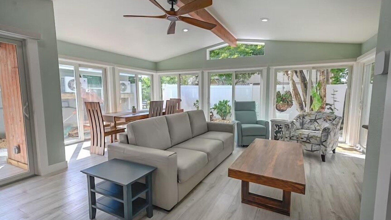 Photo of Livingroom in Englewood