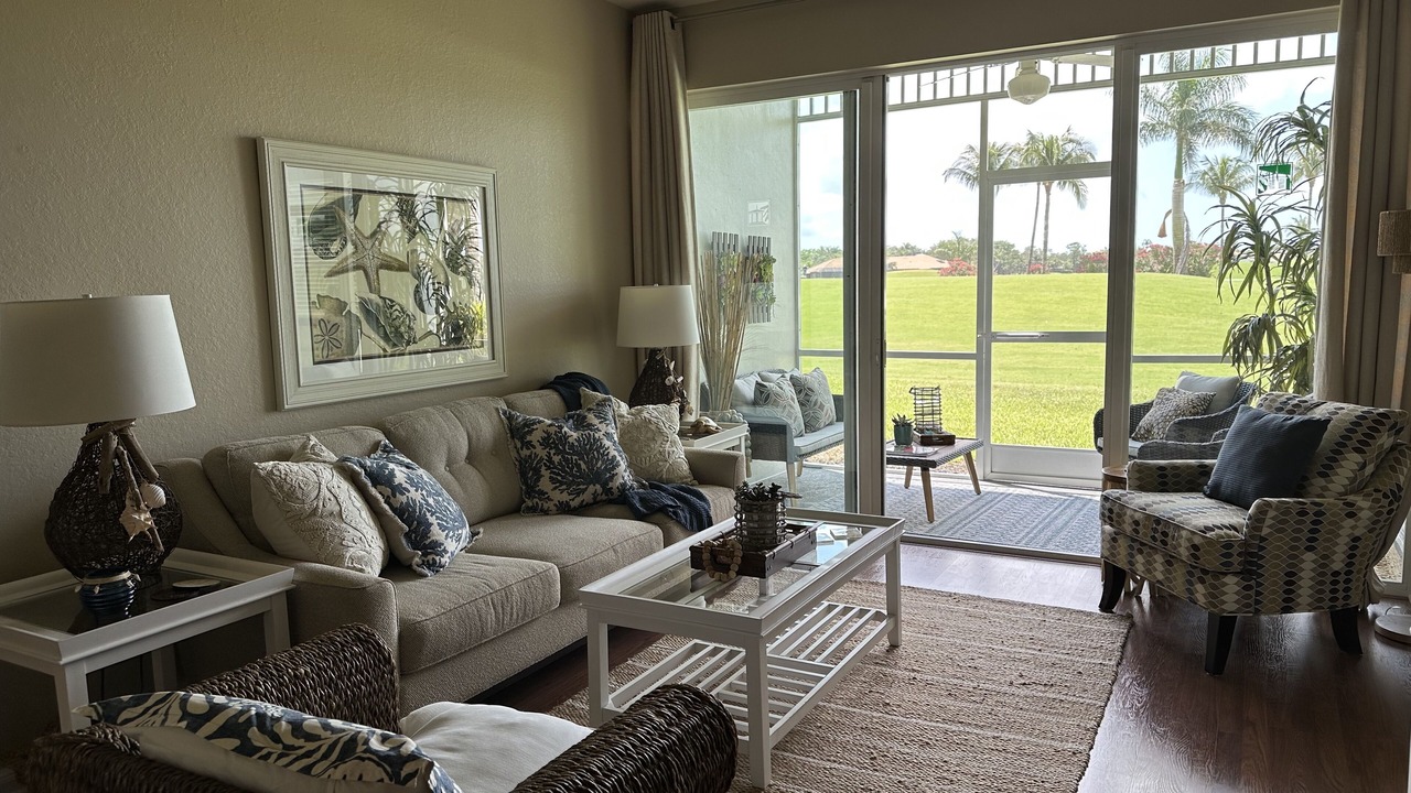 Photo of Livingroom in Naples