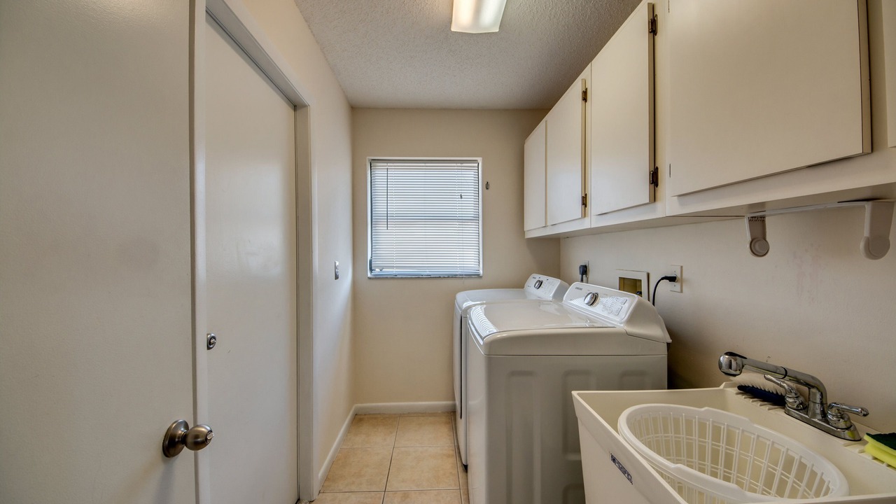 Photo of Bathroom in Caloosahatchee