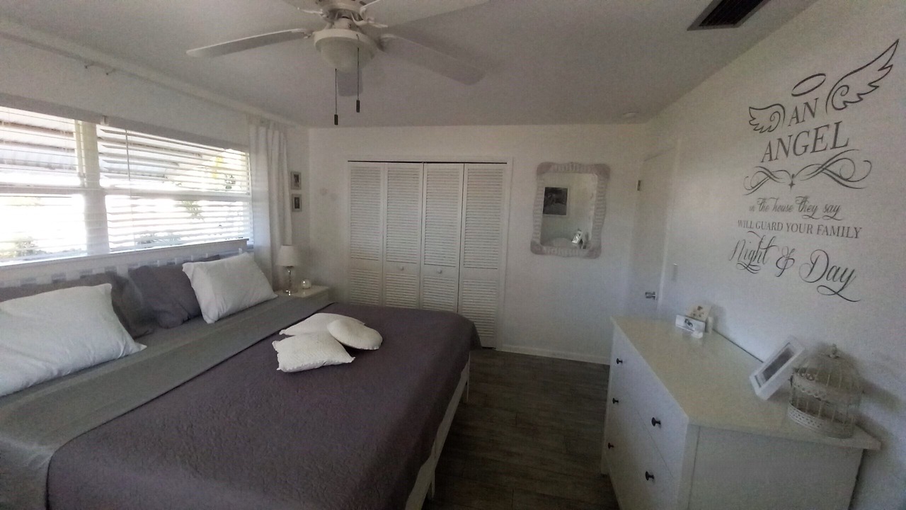 Photo of Bedroom in Caloosahatchee