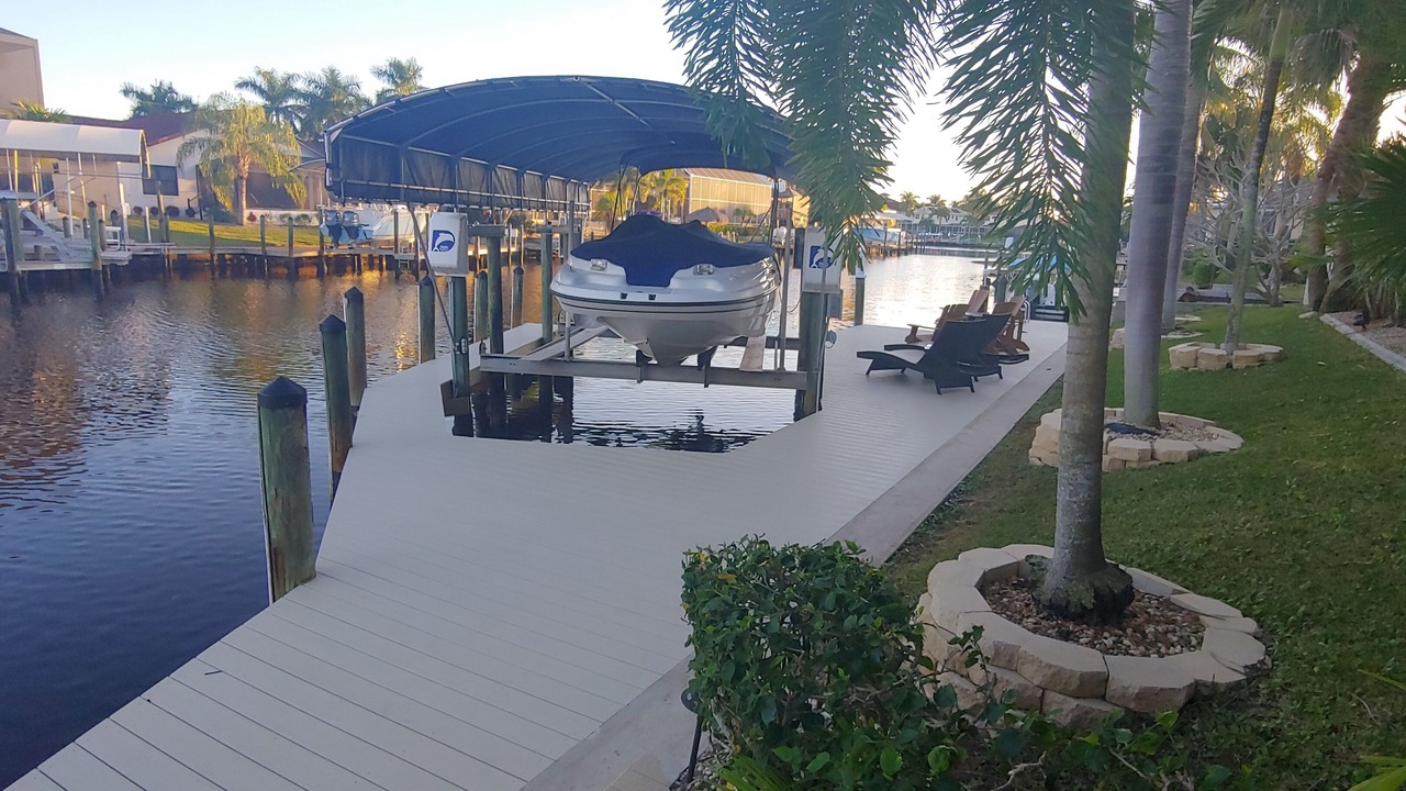 Photo of Outdoor in Pelican