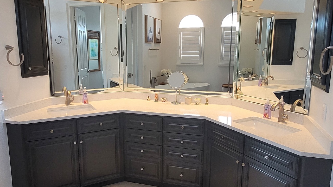 Photo of Bathroom in Pelican