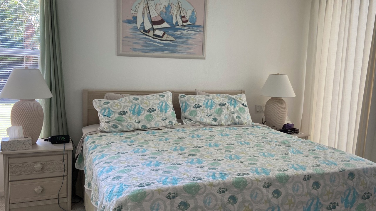 Photo of Bedroom in Bonita Shores