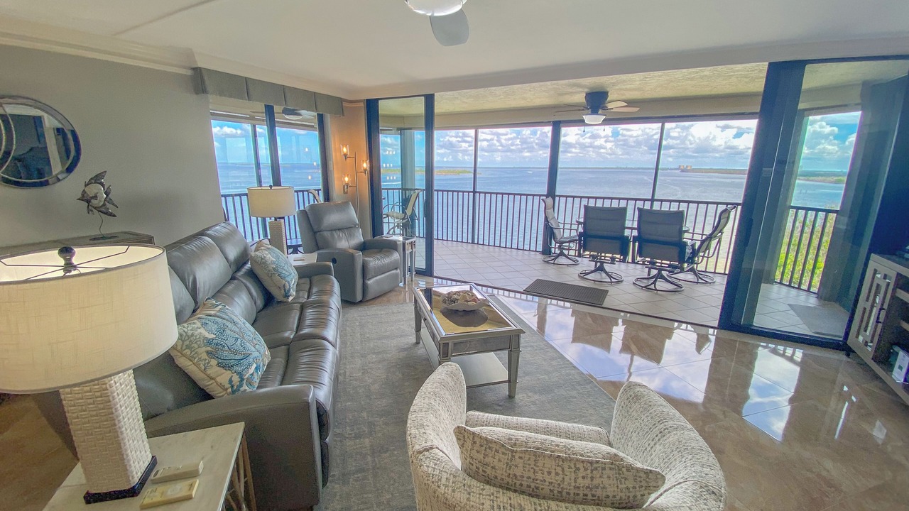 Photo of Livingroom in Punta Rassa