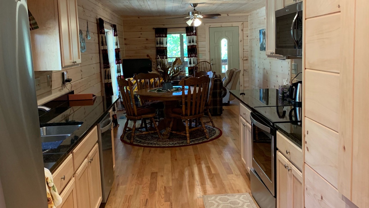 Photo of Kitchen in Saluda