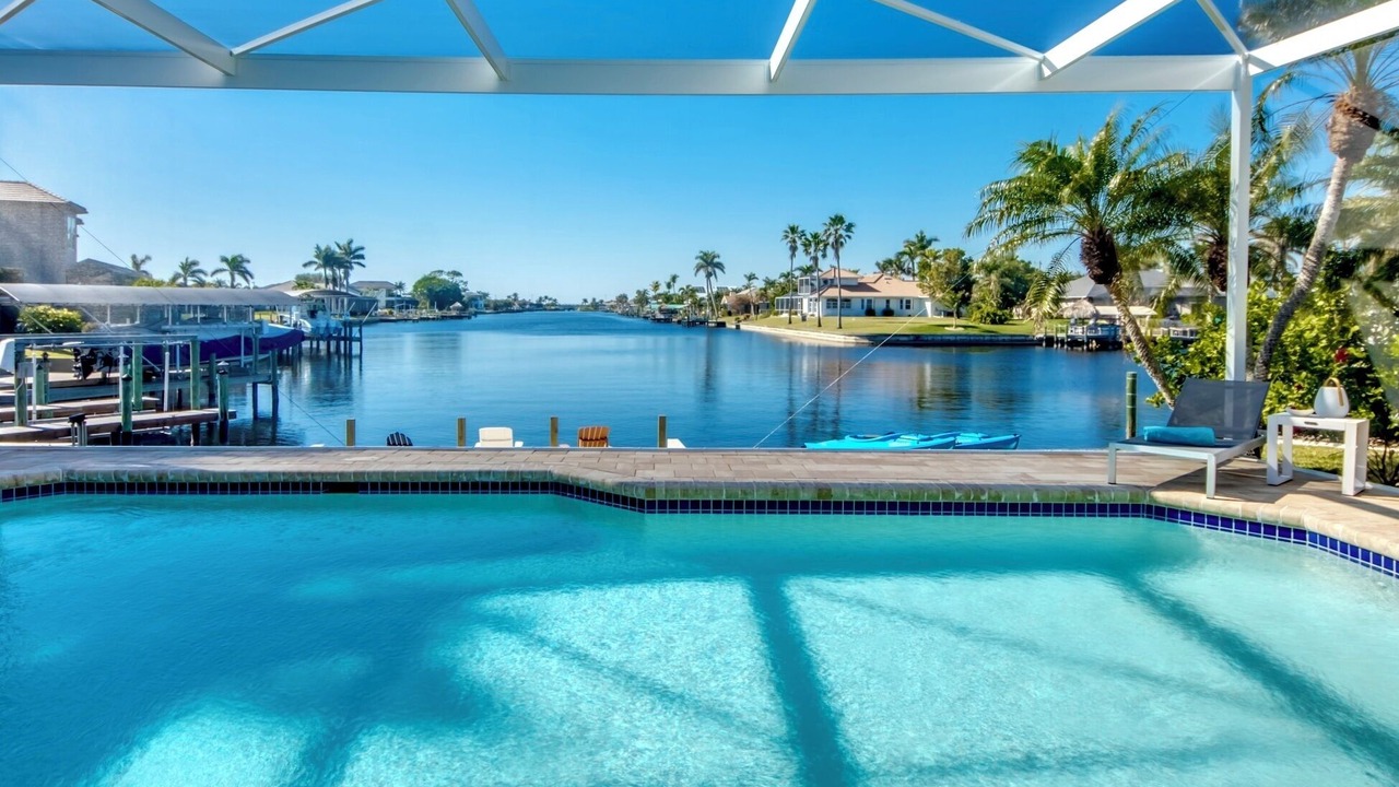 Photo of Outdoor in Pelican