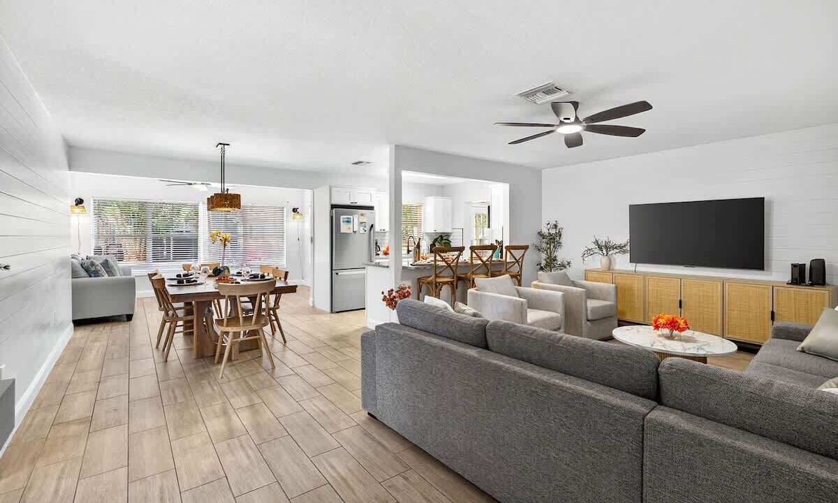 Photo of Livingroom in Bay Esplanade