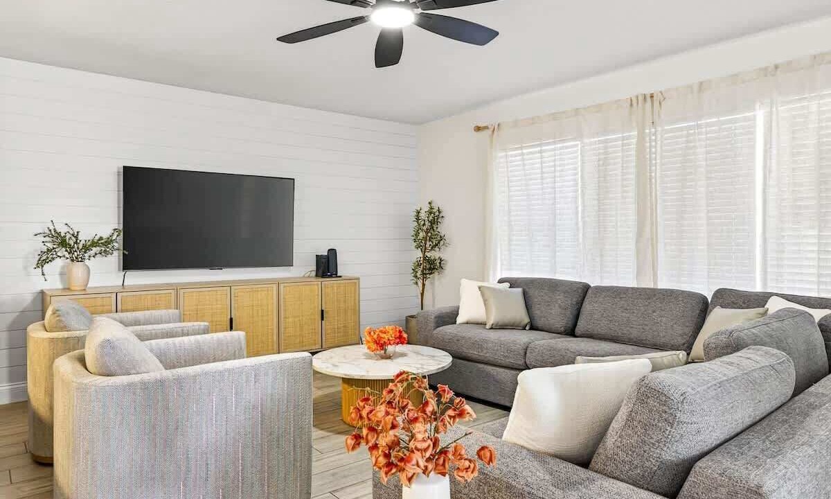 Photo of Livingroom in Bay Esplanade