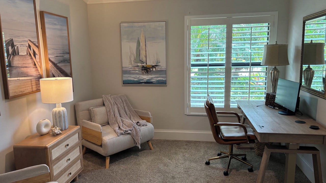 Photo of Livingroom in East Naples