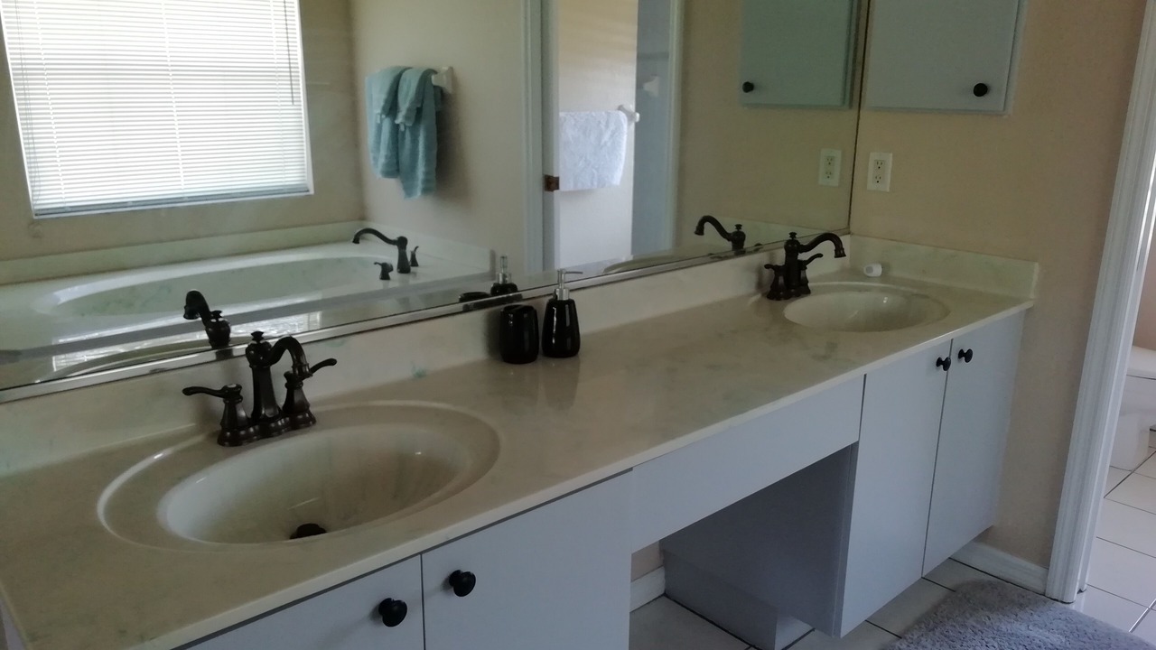 Photo of Bathroom in Long Meadow