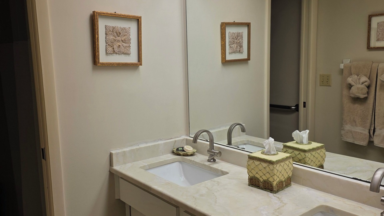 Photo of Bathroom in Quail Forest