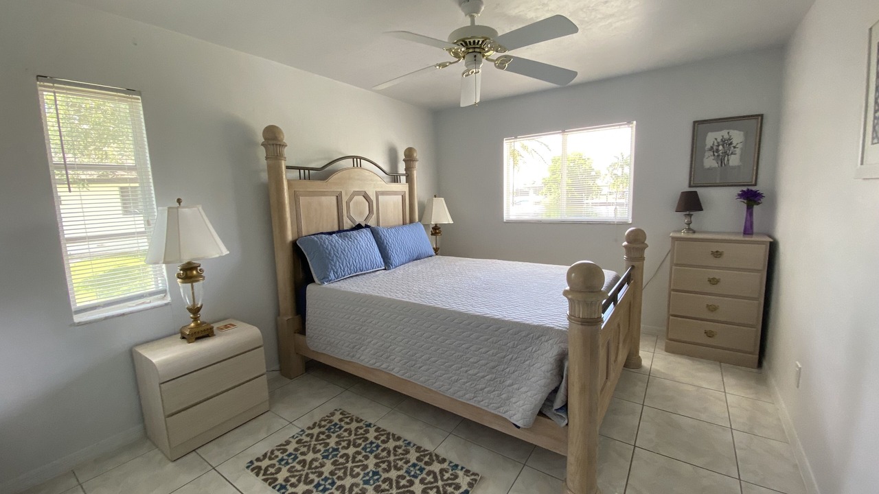 Photo of Bedroom in Pelican