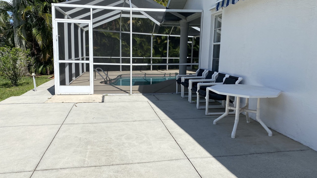 Photo of Outdoor in Pelican