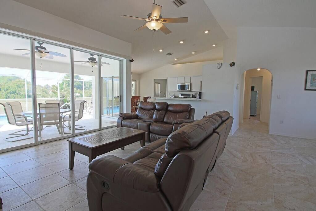 Photo of Livingroom in Rotonda Heights