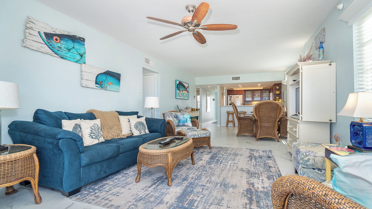 Photo of Livingroom in Palm Island