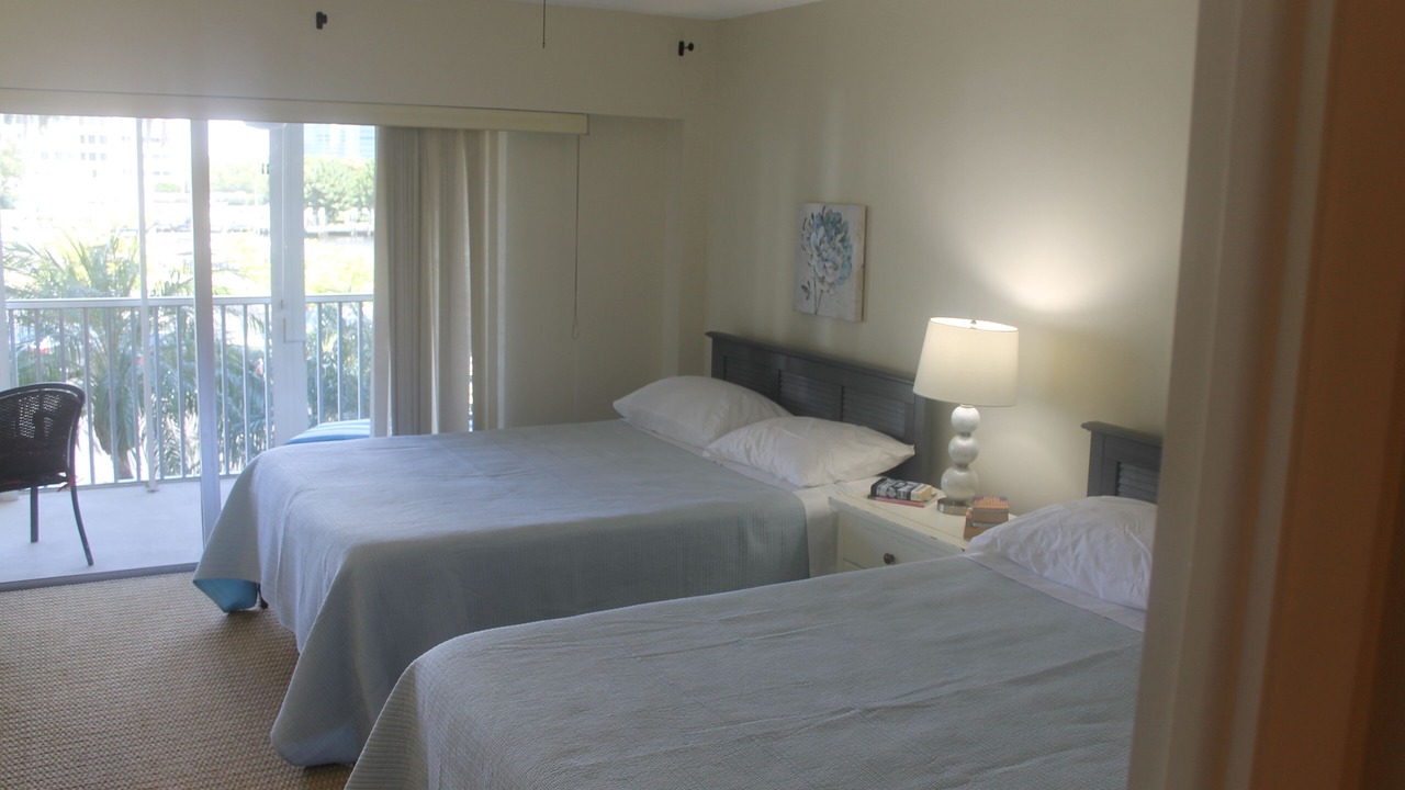Photo of Bedroom in Vanderbilt Beach