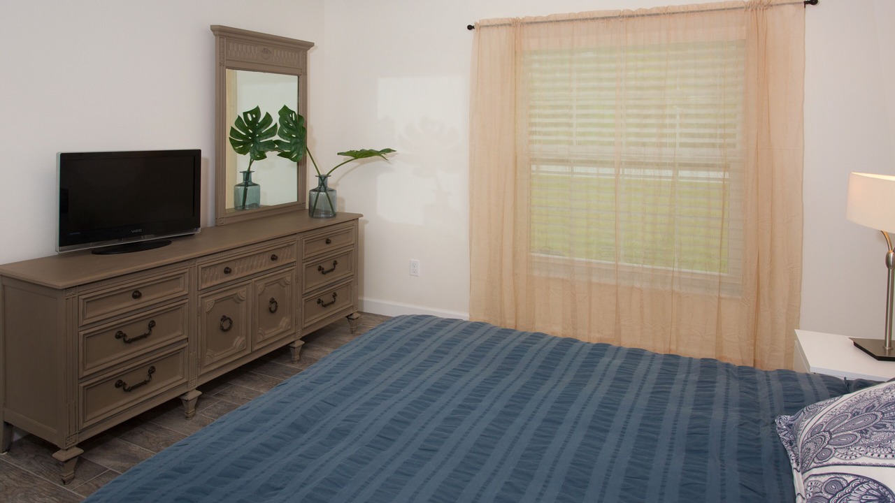 Photo of Bedroom in Englewood East