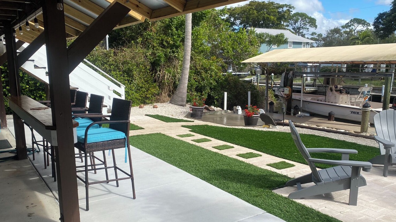 Photo of Patio Balcony in Bokeelia