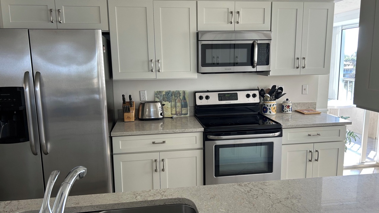 Photo of Kitchen in Vanderbilt Beach