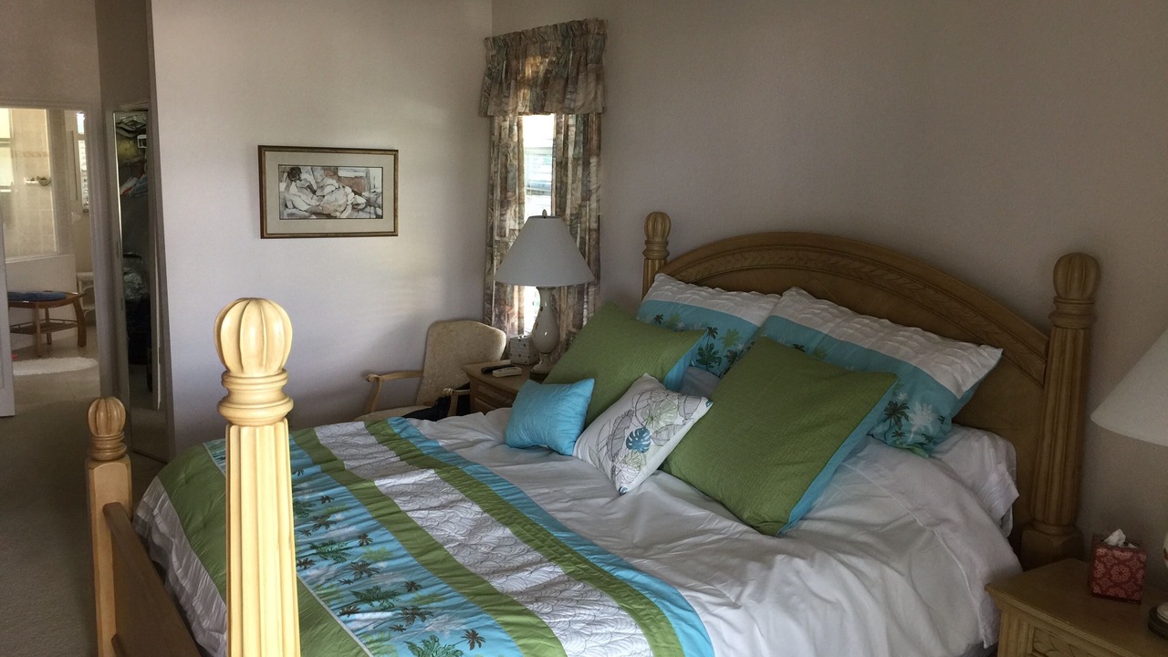Photo of Bedroom in Edgewater
