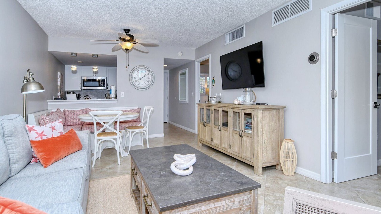 Photo of Livingroom in Longboat Key