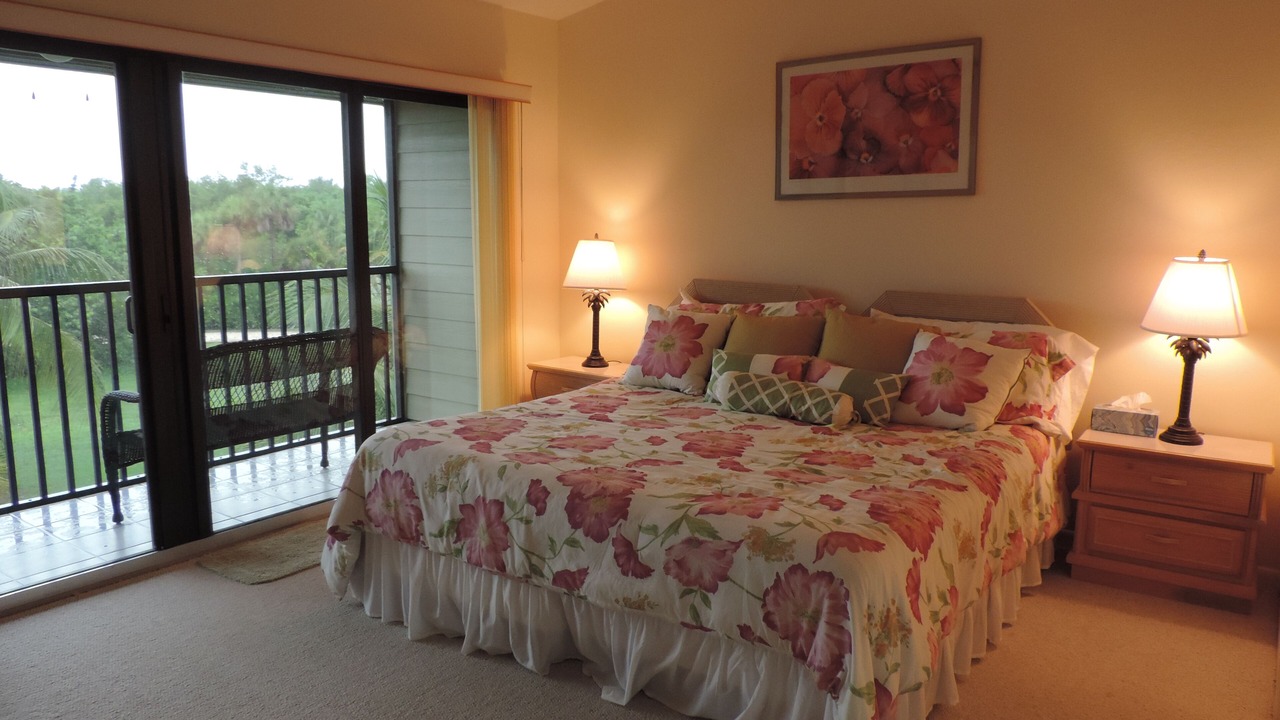 Photo of Bedroom in Bokeelia