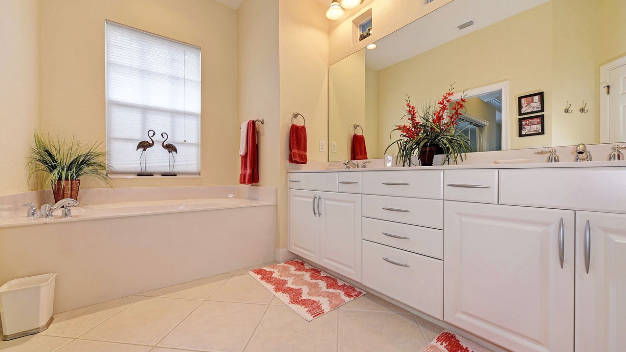 Photo of Bathroom in Riverwood