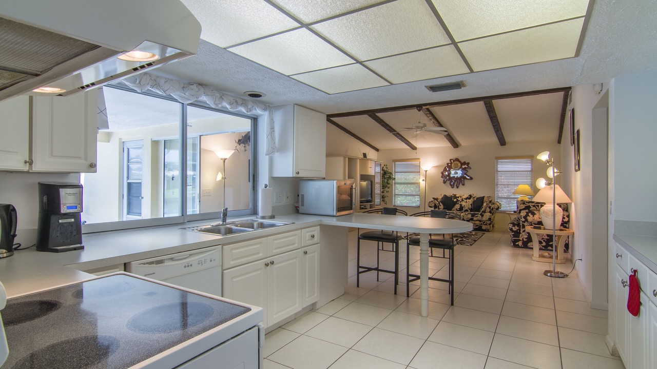 Photo of Kitchen in Yacht Club