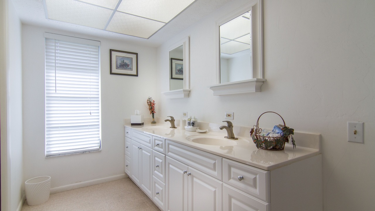 Photo of Bathroom in Yacht Club