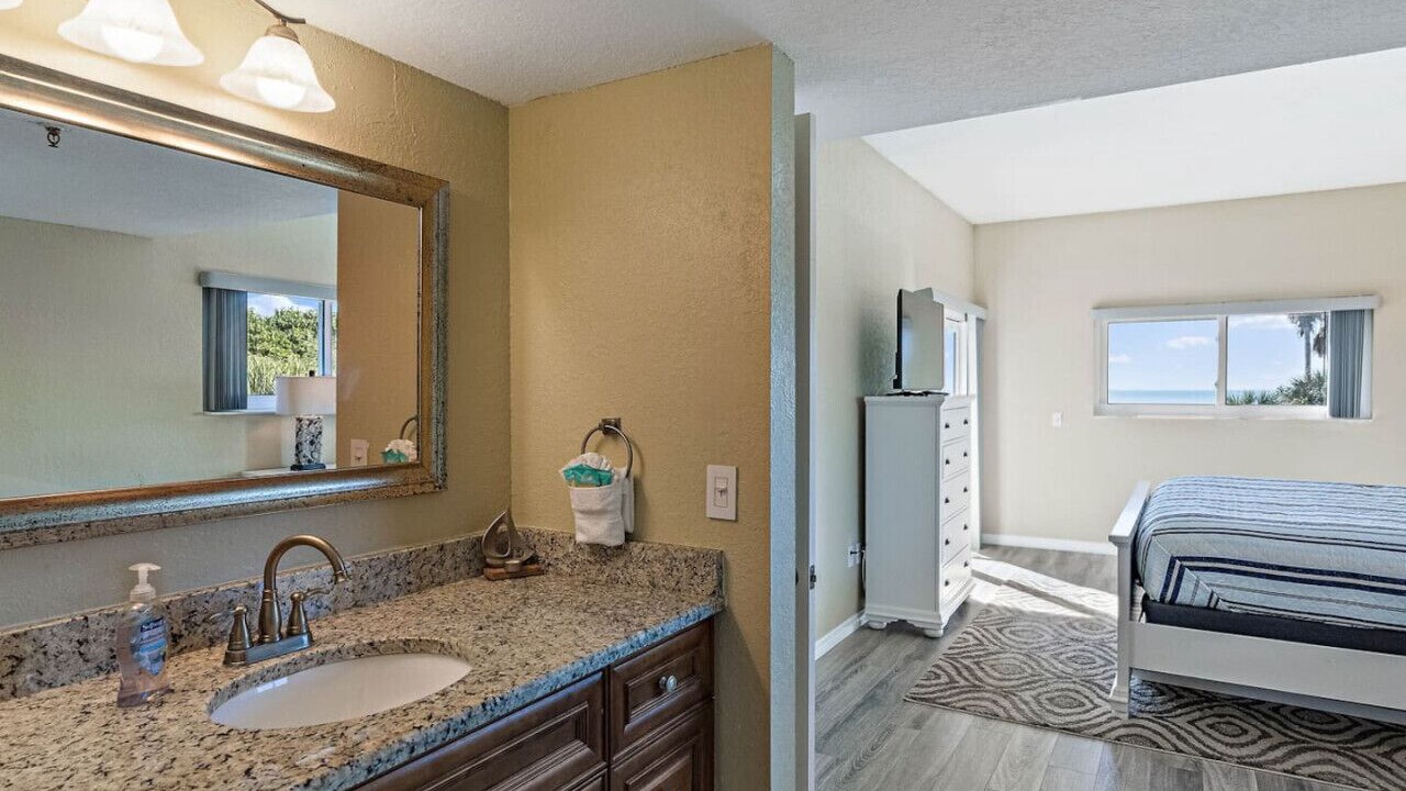 Photo of Bathroom in Redington Shores