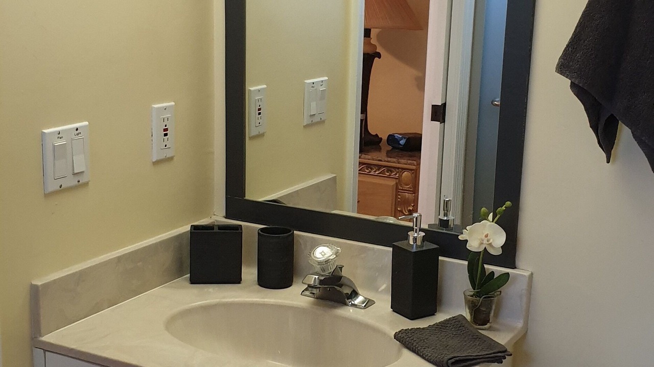 Photo of Bathroom in Joel