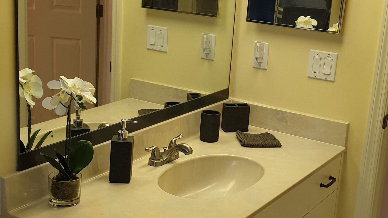 Photo of Bathroom in Joel