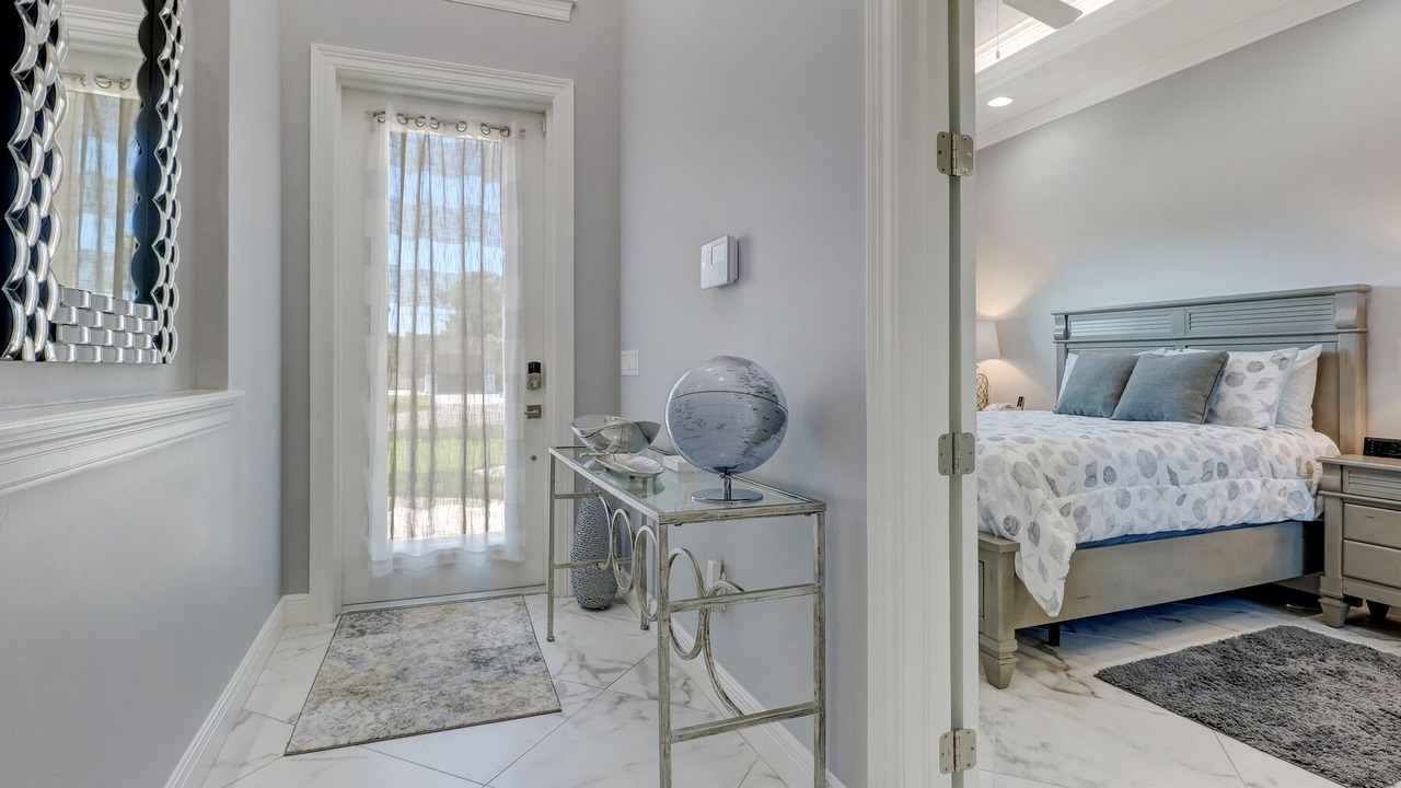Photo of Bedroom in Naples Park