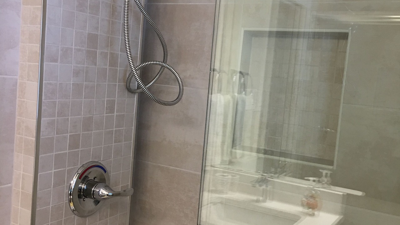 Photo of Bathroom in Golden Beach