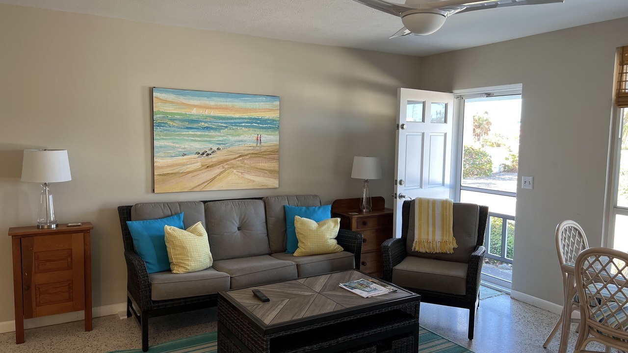 Photo of Bedroom in Golden Beach