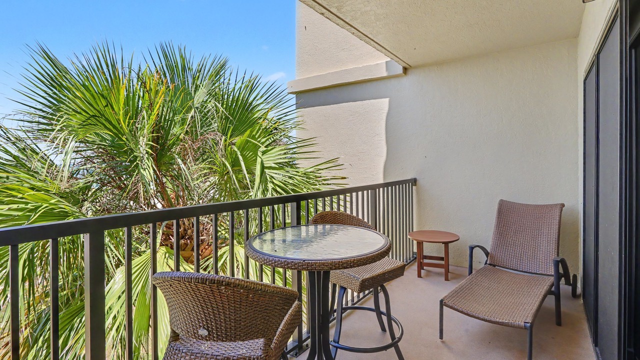 Photo of Patio Balcony in Sunset Beach