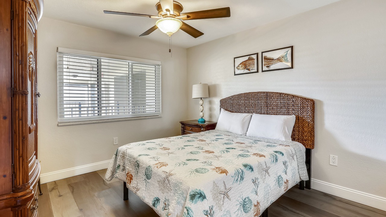 Photo of Bedroom in Sunset Beach