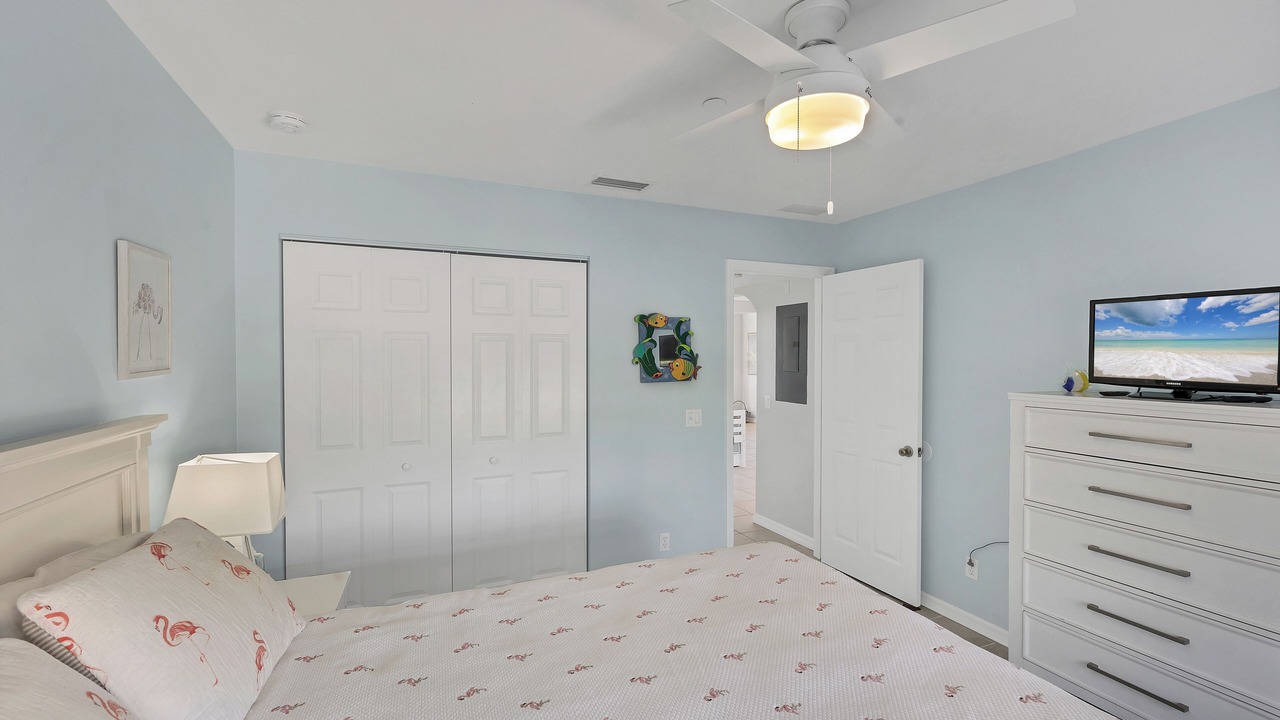 Photo of Bedroom in Palm Island