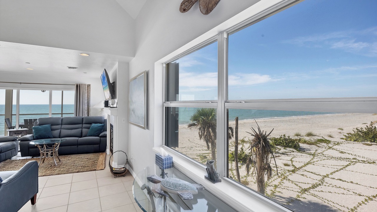 Photo of Livingroom in Palm Island