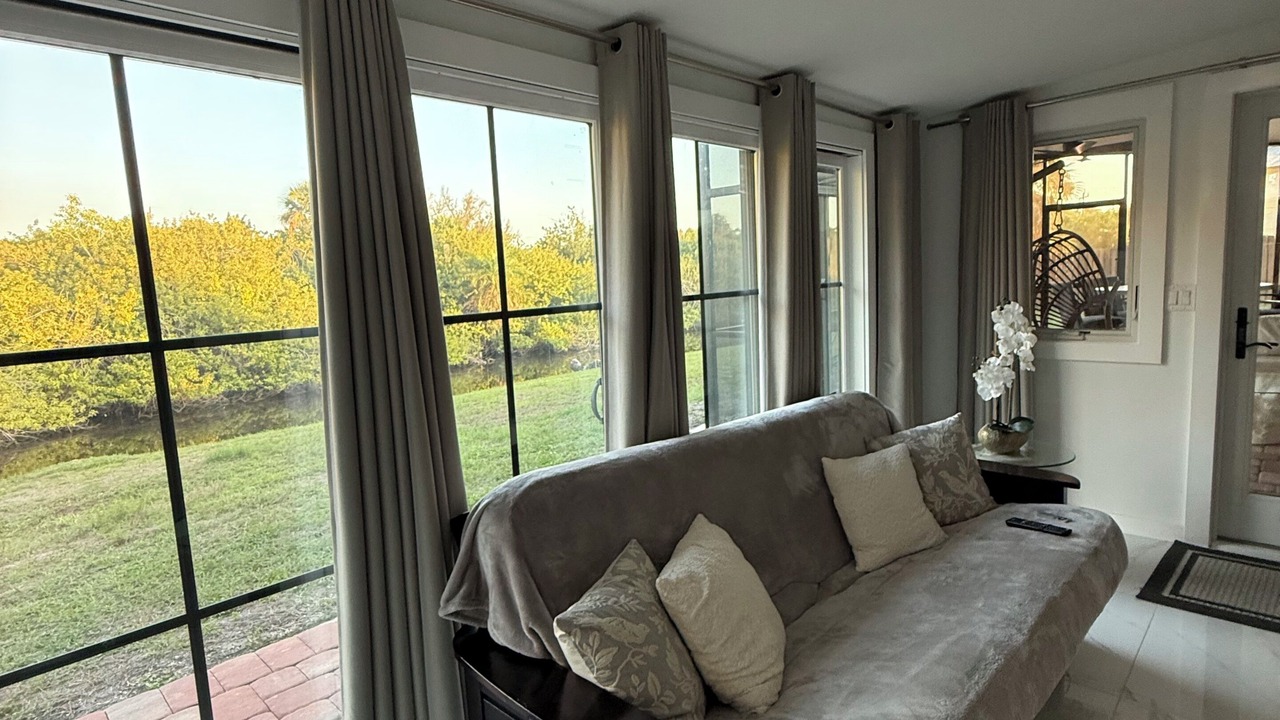 Photo of Livingroom in Warm Mineral Springs
