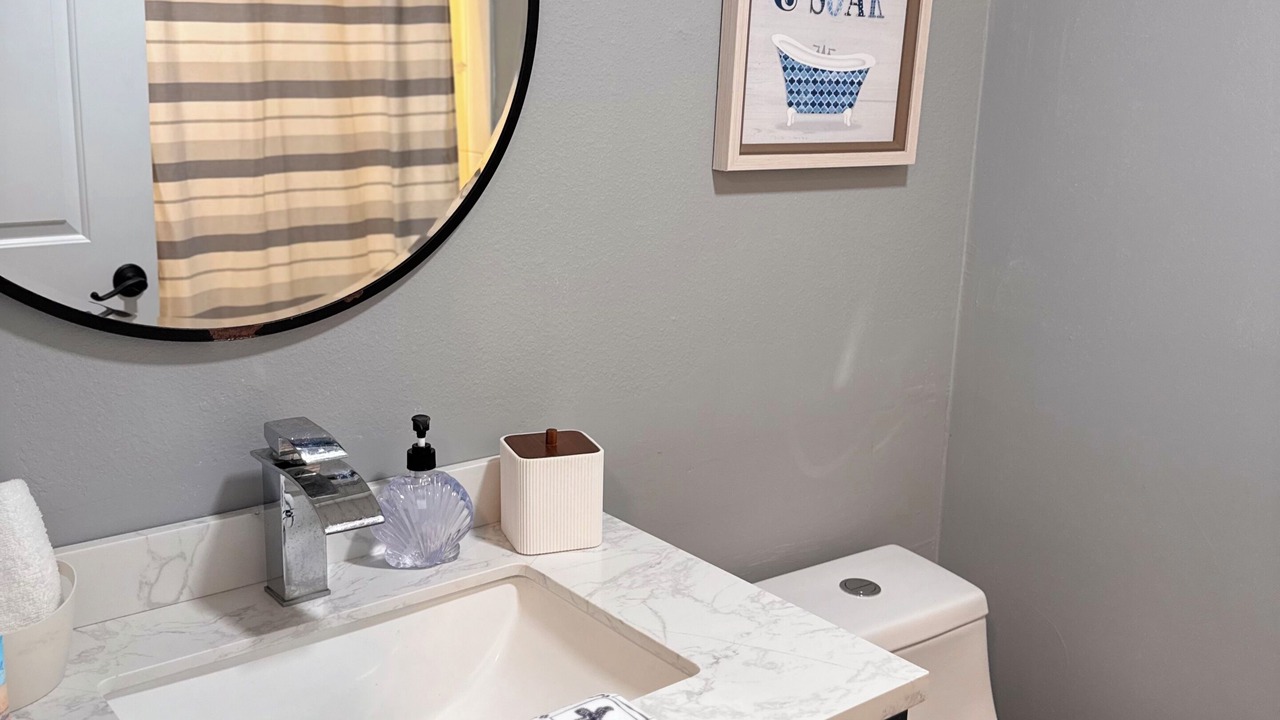 Photo of Bathroom in East Lake Woodlands